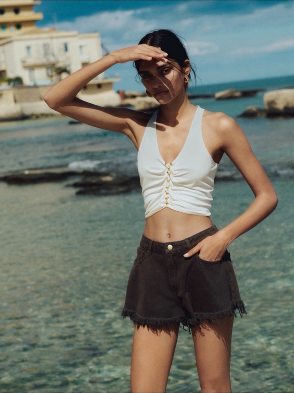 Frayed Hem High-Rise Brown Denim Shorts